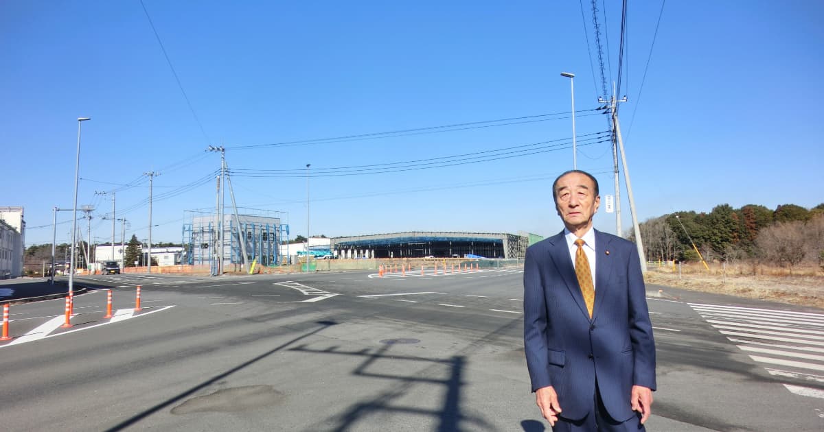 西幹線道路の整備と坂手・内守谷地区の工業団地の拡大と市の財源の確保!